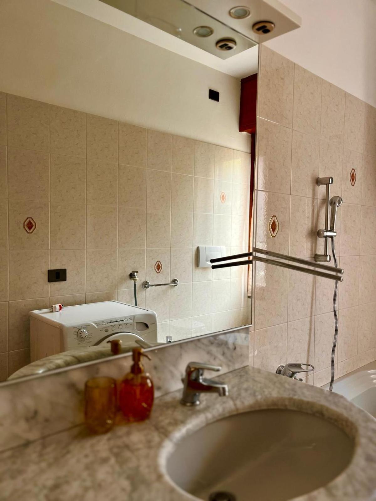 Perla House Apartment Abbadia Lariana Bagian luar foto